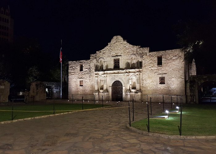 Alamo Plaza photo