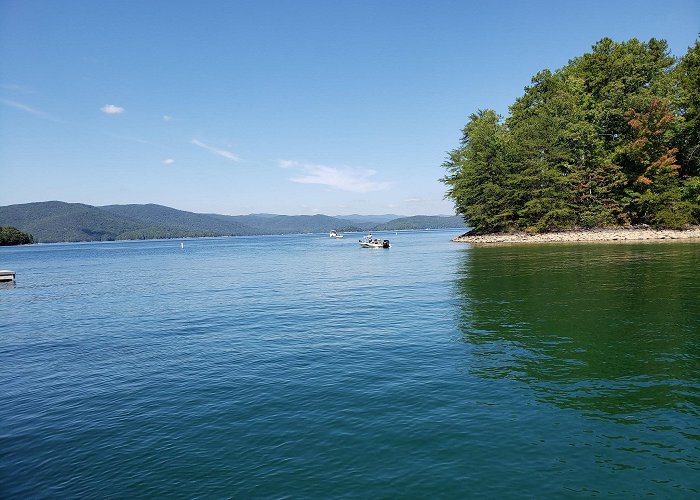 Lake Jocassee photo