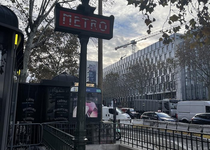 Porte Maillot Metro photo