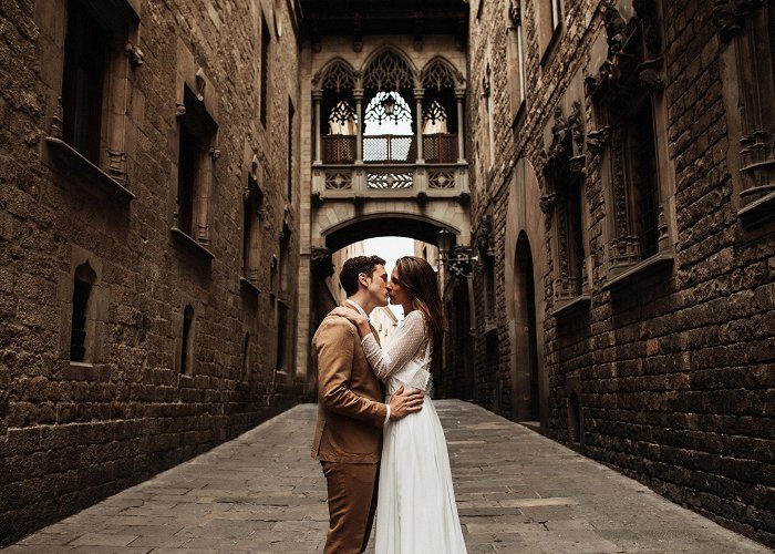 Gothic Quarter  (Barri Gotic) Barcelona Wedding Photography: Gothic Quarter | Jose Melgarejo photo