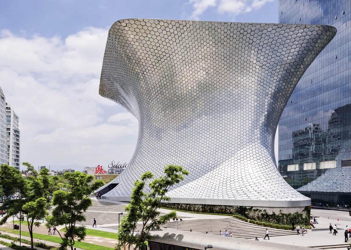 Soumaya Museum Private Museums of the World: Museo Soumaya photo