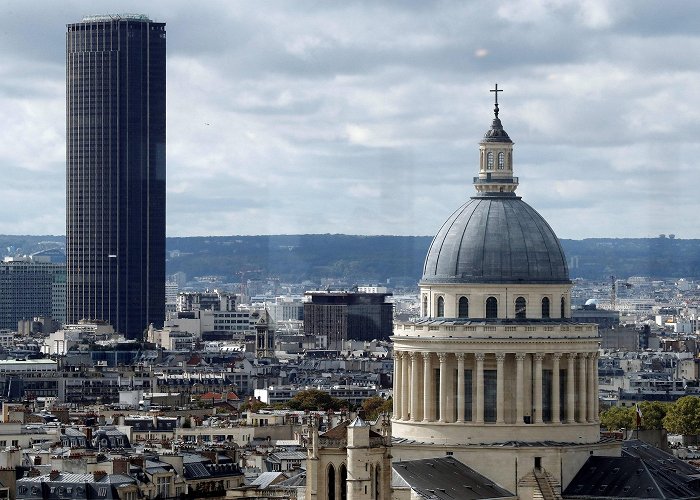 Tour Montparnasse A Defense of the Ugliest Building in Paris | The New Yorker photo