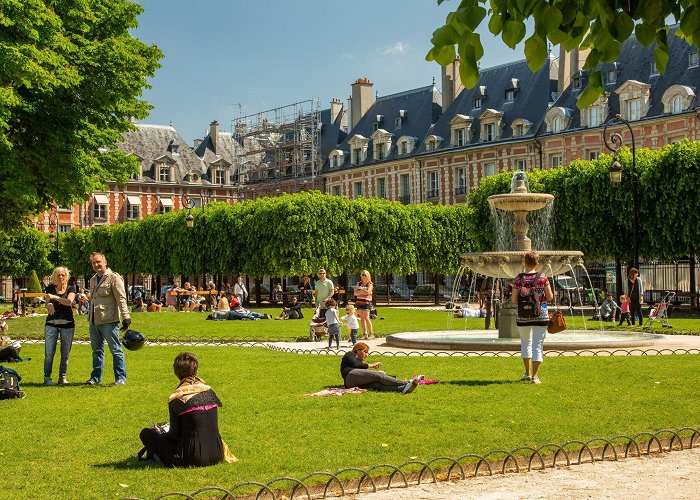 Place des Vosges Place des Vosges Tours - Book Now | Expedia photo