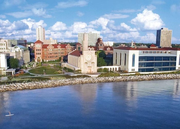 Loyola University Chicago Apply to Loyola University Chicago photo