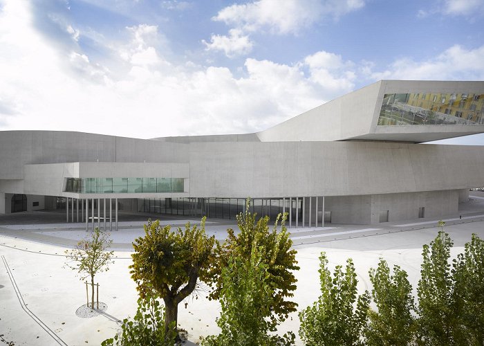 MAXXI Museum MAXXI: Museum of XXI Century Arts – Zaha Hadid Architects photo