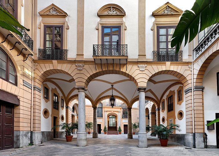 Palazzo Comitini Palazzo Comitini - Palazzi - Cosa Vedere - Portale del Turismo ... photo