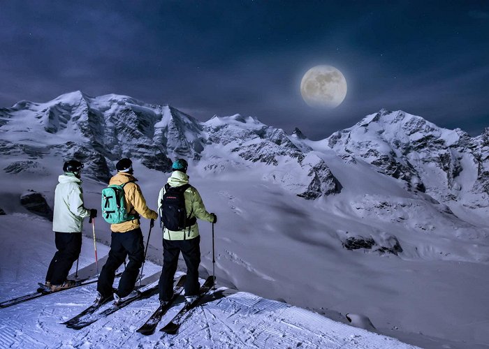 Laucherenstockli Full moon ski tour close to Zurich. 1/2-day trip. IFMGA guide photo