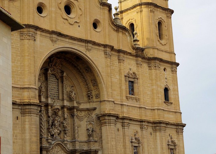 Parroquia Santa Maria la Mayor de Alcañiz Alcañiz | Pueblos de españa, Viajes, Pueblo photo