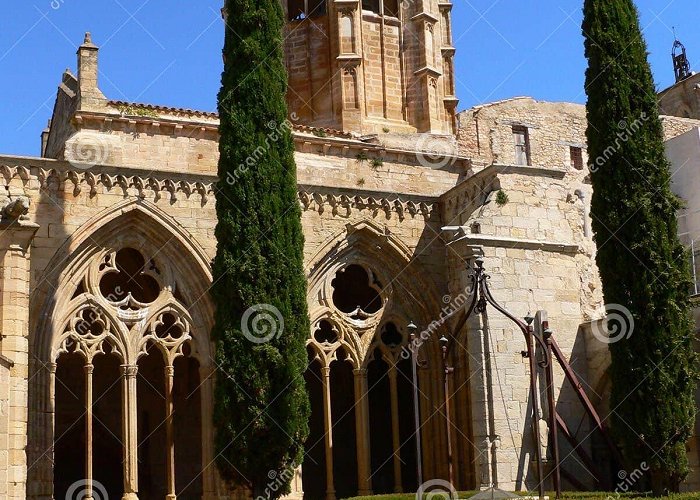 Monasterio Cisterciense de Santa Maria de Vallbona Monestir De Santa Maria De Vallbona, Lérida (España) Foto de ... photo