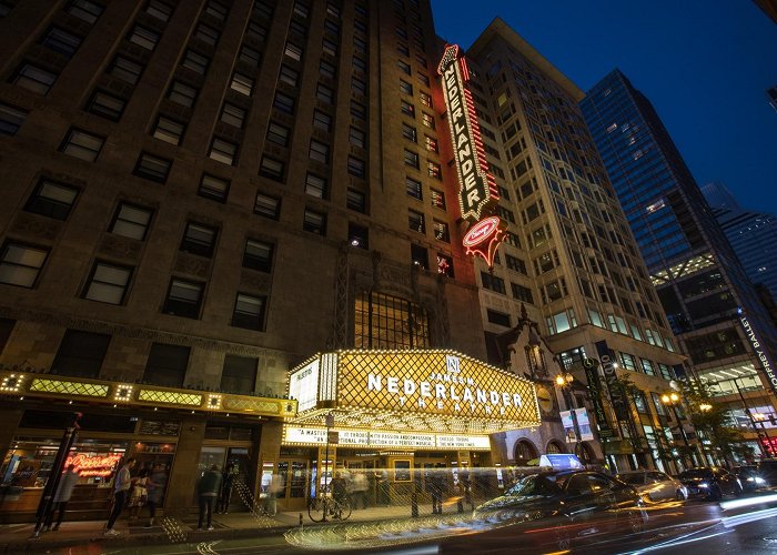 Chicago Theater Guide to Chicago Theaters | Choose Chicago photo