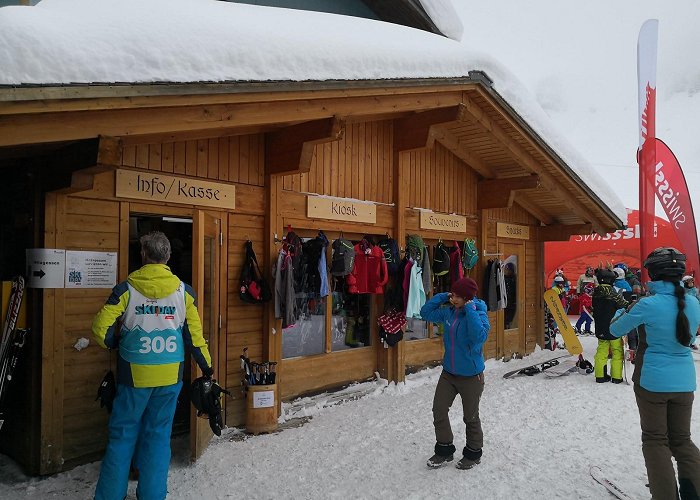 Mägisalp - Hääggen Festive Winter Skiing at Meiringen-Hasliberg – QUIRROW photo