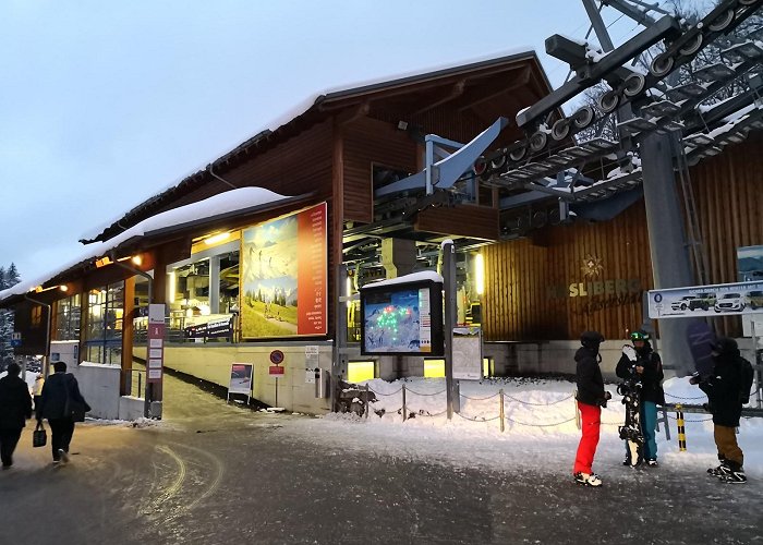 Mägisalp - Hääggen Festive Winter Skiing at Meiringen-Hasliberg – QUIRROW photo