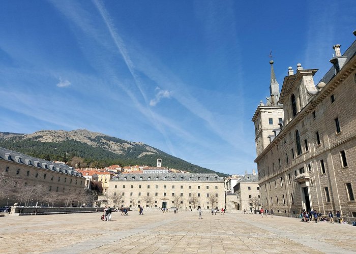 San Lorenzo de El Escorial photo