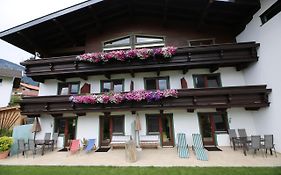 Landhaus Elfi Bed & Breakfast Soll Exterior photo