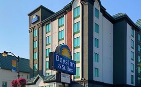 Days By Wyndham Niagara Falls Centre St. By The Falls Hotel Exterior photo