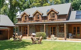 Wanaka Homestead Lodge & Cottages Exterior photo