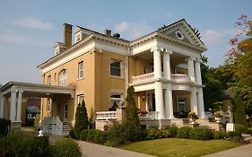 Cartier Mansion Bed & Breakfast Ludington Exterior photo