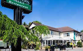 Hunters Meet Hotel Bishop's Stortford Exterior photo