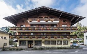 Heinrichshof Hotel Muhlbach Am Hochkonig Exterior photo