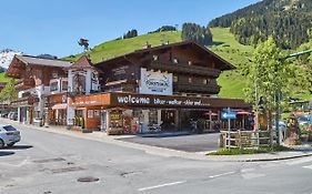 Ski & Bike Appartements Forsthaus Saalbach-Hinterglemm Exterior photo