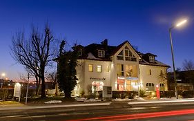 Landhaus Ambiente Hotel Munich Exterior photo