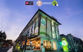 Zest Legian By Swiss-Belhotel International Exterior photo