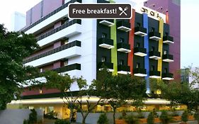 Amaris Hotel Mangga Besar Jakarta Exterior photo