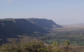 African Sunrise Lodge And Campsite Mto wa Mbu Exterior photo