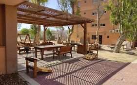 Hadass Desert Inn Dimona Exterior photo