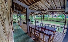 Baleku Bamboo Retreat Hotel Pangandaran Exterior photo