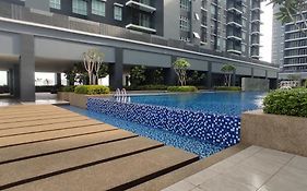 Bukit Rimau Instagrammable 2 Bedroom Apartment With Pool View Up To 5 Pax Shah Alam Exterior photo