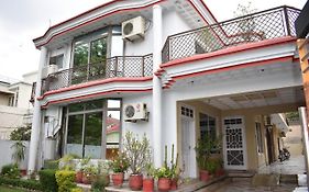 Ahmed Cottage Islamabad Exterior photo