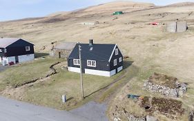 The Real Faroese Experience Villa Skalavik Exterior photo