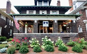 The Butler House Bed & Breakfast Bed & Breakfast Niagara Falls Exterior photo