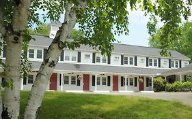 University Lodge Amherst Exterior photo