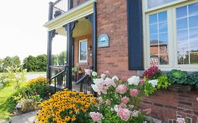 Danby House Bed & Breakfast Markdale Exterior photo