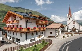 Fruehstueckspension Broser Bed & Breakfast Obergurgl Exterior photo