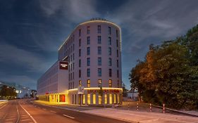 Leonardo Hotel Augsburg Exterior photo