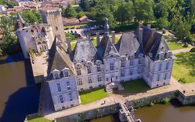 Chateau De Saint Loup Hotel Exterior photo