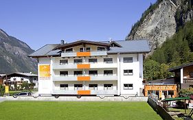 Top Tirol Appartement Langenfeld Exterior photo