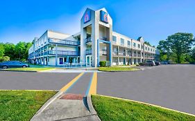 Motel 6 Virginia Beach Exterior photo