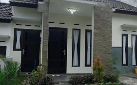 Villa Dnd Batu  Exterior photo