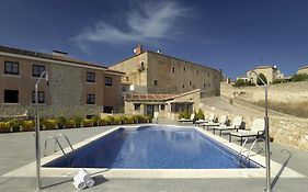 Parador De Trujillo Hotel Exterior photo