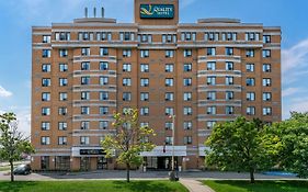 Quality Inn And Suites Montreal East Exterior photo