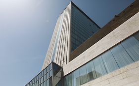 Holiday Inn - Tbilisi, An Ihg Hotel Exterior photo