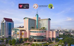 Hotel Ciputra Jakarta Managed By Swiss-Belhotel International Exterior photo