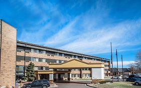 Comfort Inn & Suites Denver Northfield Exterior photo