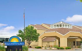 Days Inn By Wyndham St. Louis/Westport Mo Maryland Heights Exterior photo