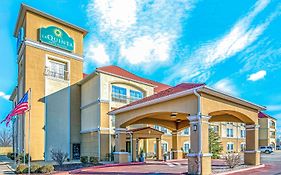 La Quinta By Wyndham Woodward Hotel Exterior photo