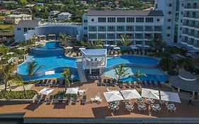 Harbor Club St Lucia Curio Collection By Hilton Hotel Rodney Bay Exterior photo